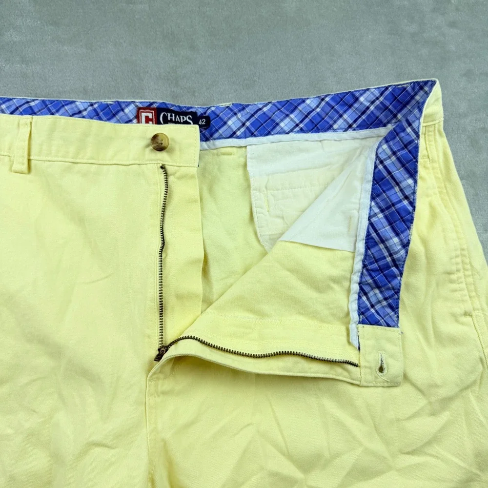 Chaps Men's Size 42 Flat Front Chino Shorts Yellow Cotton